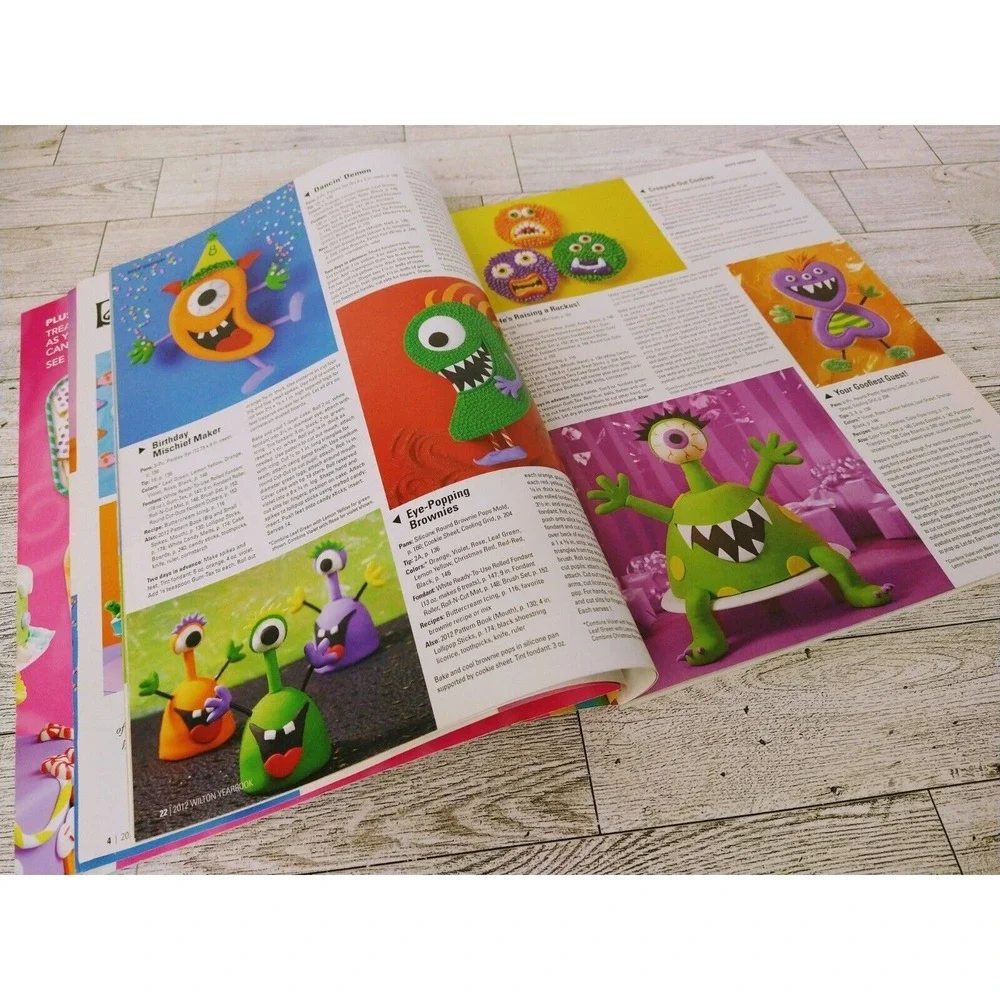 Wilton Yearbook 2012 Cake Decorating Birthday Wedding Christmas Easter Halloween